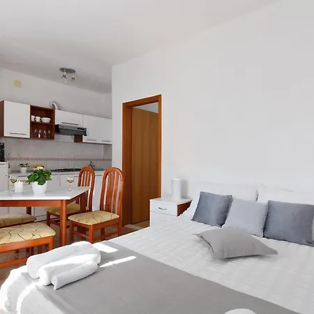 Apartman Ana I