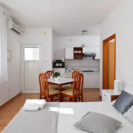 Apartman Ana I